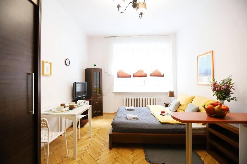 Batorego Cosy Apartment Krasków Exterior foto